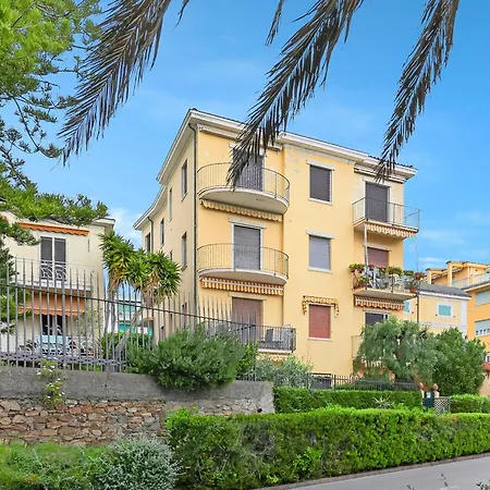 Sunny House Spiagge E Ciclabile With Sea Views - Happy Σαν Ρέμο