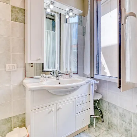 Sunny House Spiagge E Ciclabile With Sea Views - Happy Σαν Ρέμο